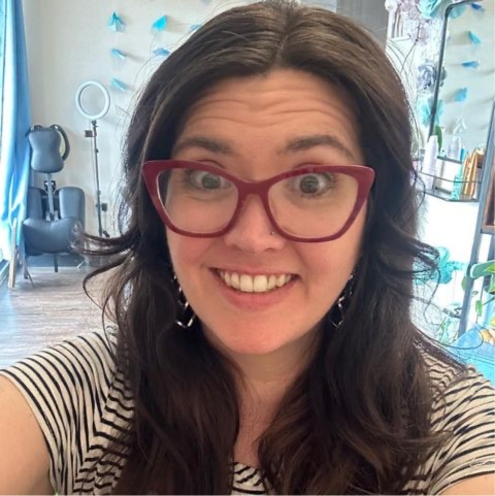 Meet your Posher, Kelly